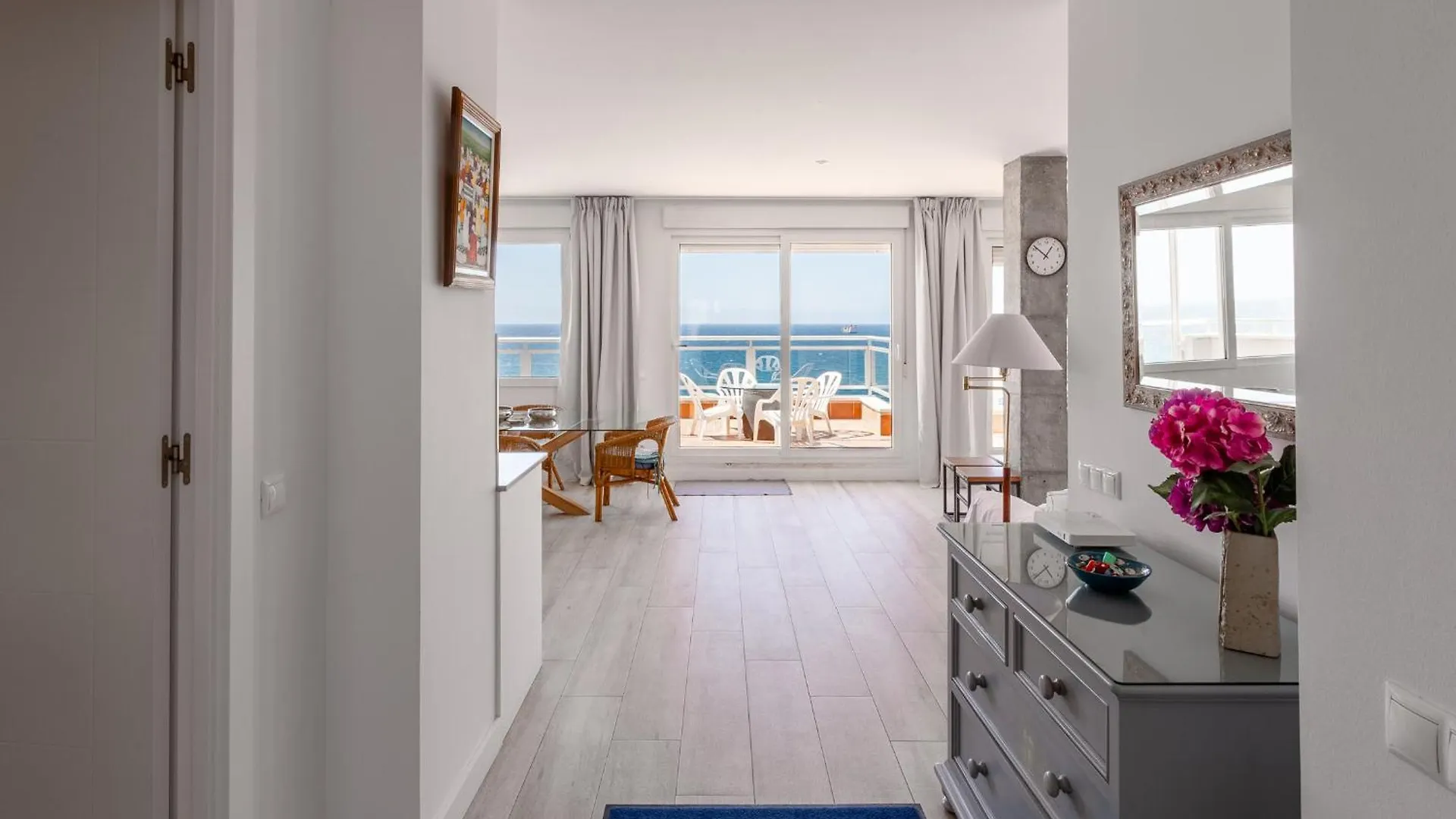 Atico Con Garaje En 1º Linea De Playa Almeria Apartment